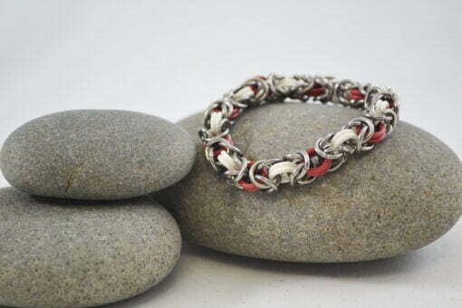 Bracelet Maroon & White